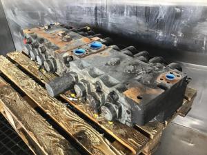 Liebherr Ventilblock